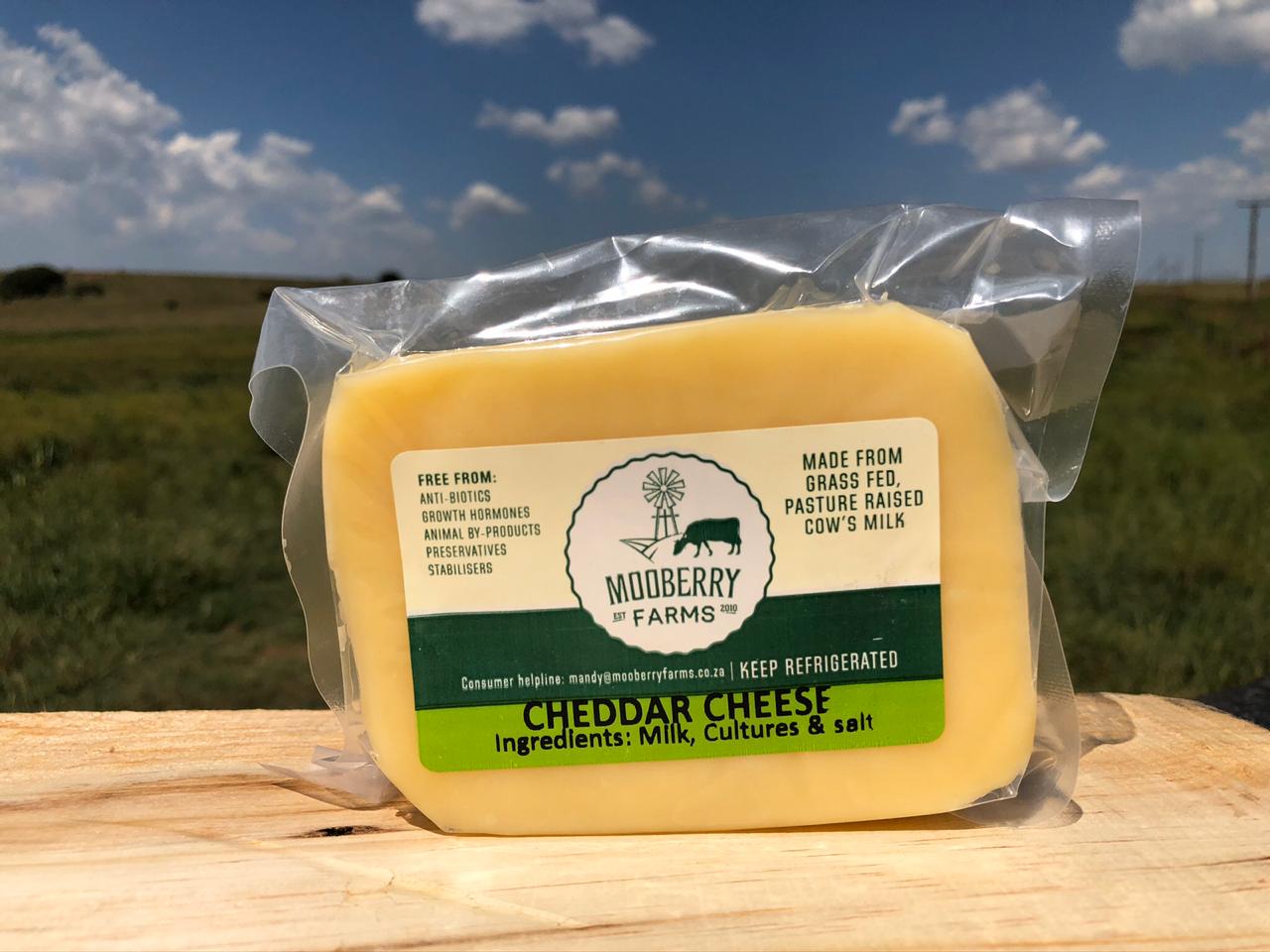Mooberry Free-Range Cheddar Cheese 250g