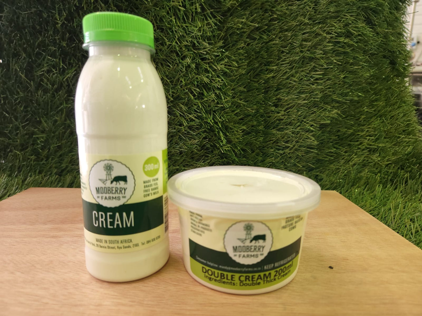 Mooberry Free-Range Double Thick Cream Pasteurised 200ml